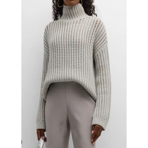 Armani Collezioni Sweaters - $1.8k New ARMANI COLLEZIONI Soft Gray Popcorn Knit Chunky Dove Gray SWEATER 8 M